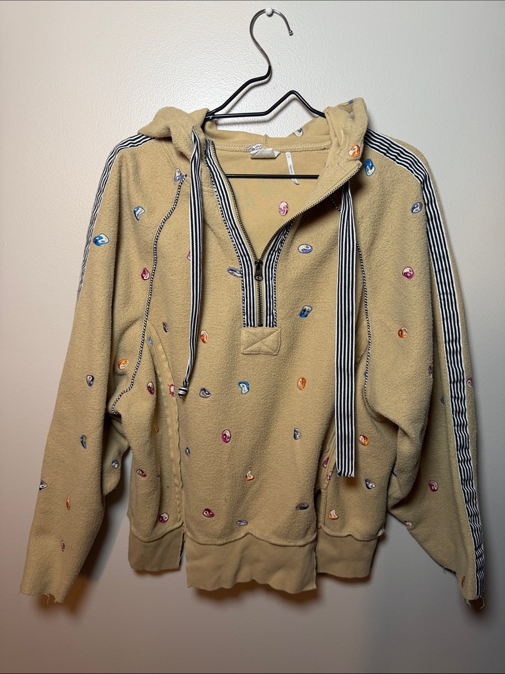 Urban Outfitters Ying Yang Embroidered Tan Fleece Quarter Zip Pullover XS/S